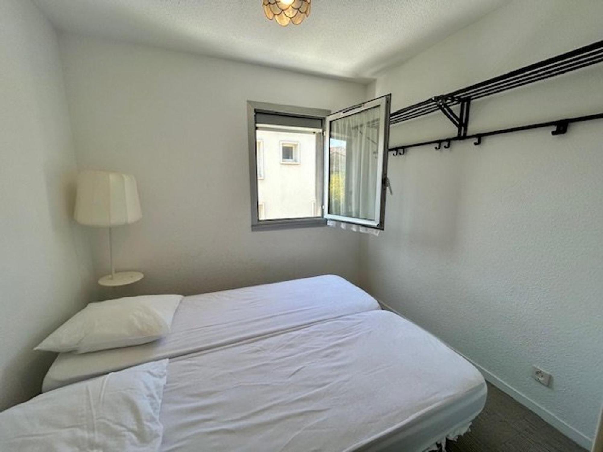 Appartement T2 A Royan, 4 Pers., Proche Plage Et Commerces, Parking, Balcon, Confortable Et Equipe - Fr-1-494-60 Eksteriør bilde